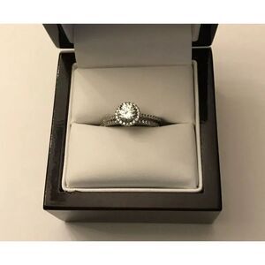 Gorgeous 1.5 Carat Round Cut Halo Design Sim Diamond Bridal/Wedding Ring Set #9